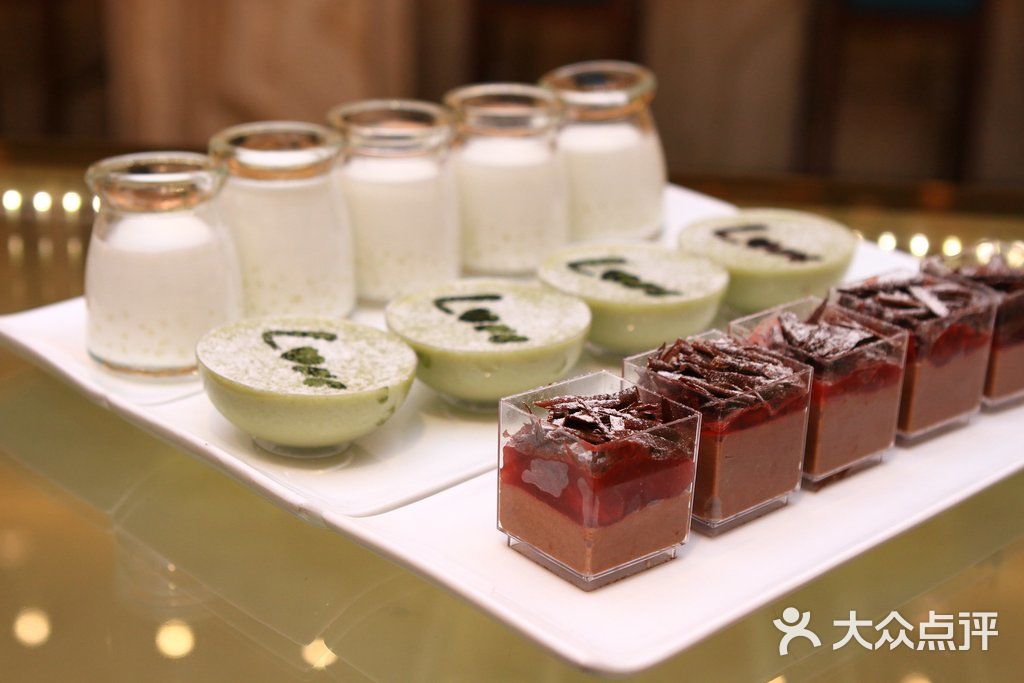 亚洲风尚自助餐厅(jw万豪店)甜点西米露,慕斯蛋糕图片 - 第1张