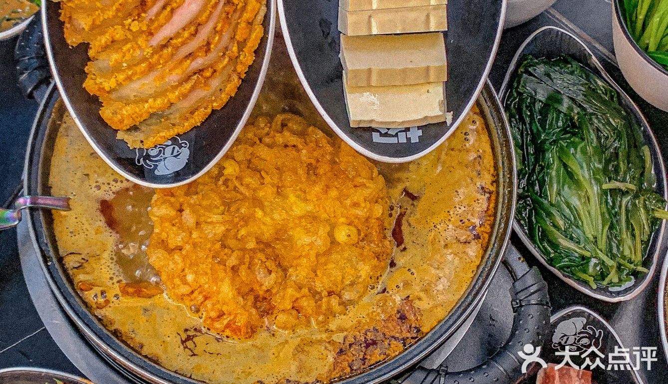 足足臭了三天三夜的螺狮粉火锅也太好吃了吧[色]