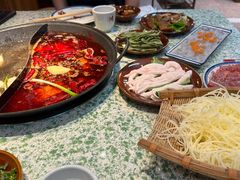 -鸿姐老火锅(花园路店)