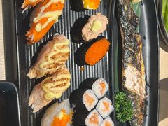 -万岁料理回转寿司(华贸店)