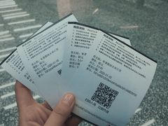 -冰纷万象滑冰场(南山万象天地店)