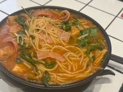 -肥汁米蘭香港米线(长宁来福士店)