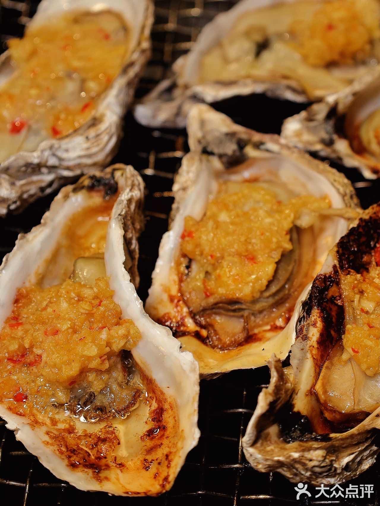 朋友带我体验人均不到100+不限量畅吃的生蚝自助‼️