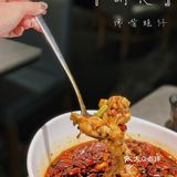 走！去一年四季总是络绎不绝排长龙的『胡大』大快朵颐吃小龙虾‼️