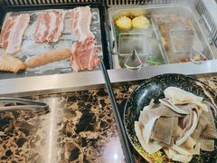 -牛里牛气· 榴莲海鲜鲜牛肉自助火锅·烤肉(横岗店)