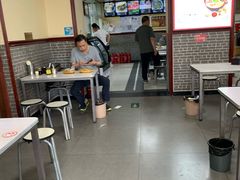 大堂-老北京烧饼夹肉(北洼路店)
