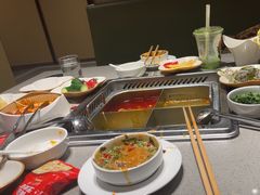 -海底捞火锅(璞丽中心店)