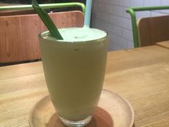 牛油果奶昔-MIKAKU(万达广场上海宝山店)