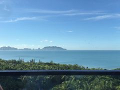 -三亚湾海居铂尔曼度假酒店