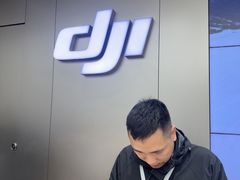 -DJI大疆(深圳华强北曼哈授权体验店)