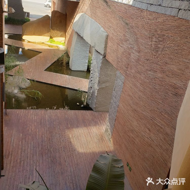 泉州晋江|这不只是吃饭是设计之光|巨石餐厅|由心