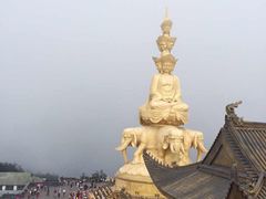 -峨嵋山金顶