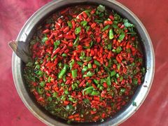 剁椒蒸鱼-洱海鱼湾白族农家菜