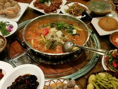 -亮欢寨酸汤鱼(沙冲路店)