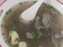 -小杨生煎(金山百联购物中心3楼店)