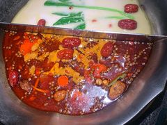 -湊湊火锅·茶憩(南京东路悦荟店)