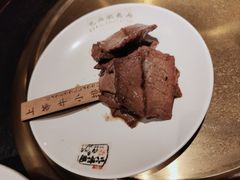 特上牛小排-炉石六本目·冰鲜和牛炭火烤肉·寿喜烧店(梅江店)