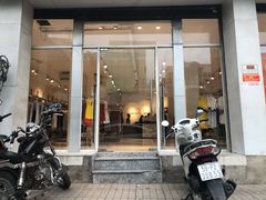 门面-NIKE Factory Outlet