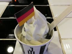 -JW德国冻酸奶Frozen Yogurt(龙湖成都滨江天街店)
