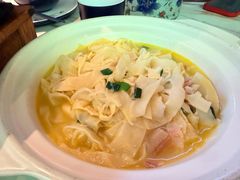 -绿茶餐厅(龙井船宴· 品牌总店)