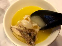 -鲜入围煮花胶鸡海鲜火锅