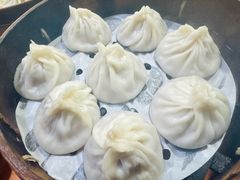 -莱莱小笼·乔艾