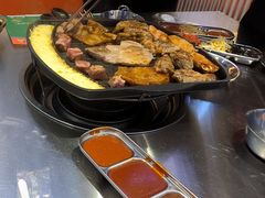 -阿亲家·韩式无限烤肉(不夜城店)