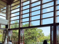 -亚龙湾喜来登·美景台大堂吧