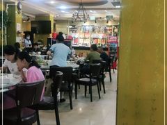 大堂-清真·胖妈妈手抓餐厅(定西路长城宾馆店)