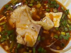 -金海椒罐罐鲢鱼(东方桂苑店)