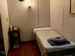 -裕和堂中医推拿艾灸(太古汇臻品店)