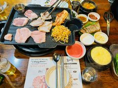 -Dombe豚(黑猪肉街店)