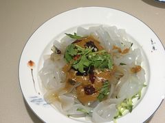 -老码头黑皮肘子锅包肉(赣水路店)