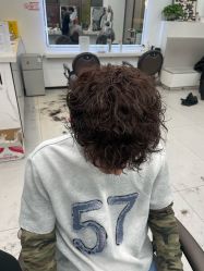 -尤司男士国潮理发馆