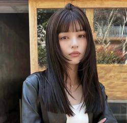 -UN·SAKA 右嗯造型