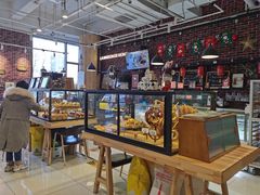 面包甜点陈列柜-熊叔熊婶面包房(团结湖店)