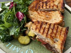 超级牛肉帕尼尼-O'mills Sourdough Bakery&Bistro(永嘉路店)