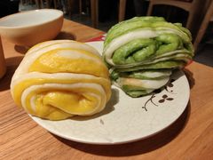 菠菜汁花卷-三十六味匠猪蹄(三元桥店)
