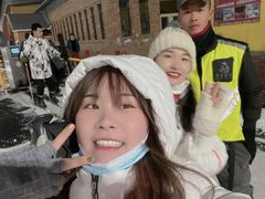 -采薇庄园四季滑雪场