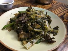 酸菜炒鸡杂-得福农庄