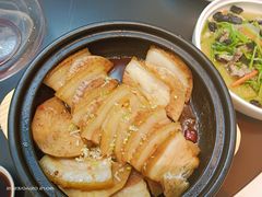 -头上红煨盐鸡乡村食府