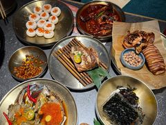 -草家酱蟹炭火烤肉店(珲春南路一店)
