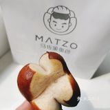 在隔壁买了咖啡，又在他们家来买面包