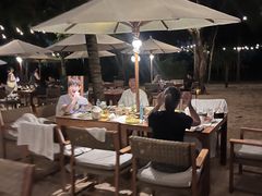 -三亚艾迪逊酒店·海滩烧烤 BARBACOA·现场乐队·浪漫晚餐·烧烤海鲜