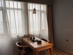 -墨客悦庭酒店(长沙麓谷涉外经济学院店)