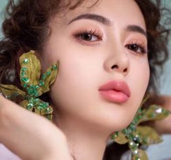 -施华洛婚纱摄影会所(范阳中路店)