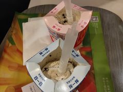 奥利奥麦旋风-麦当劳(中山公园龙之梦店)