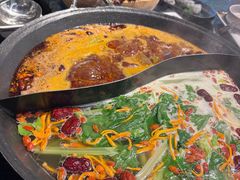 -鹿鸣山草本茶香火锅(园西路店)