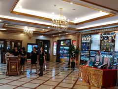 -沪华海鲜大酒楼(南汇店)