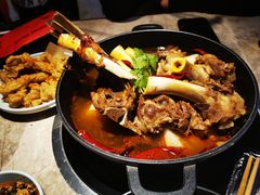 -沪小胖小龙虾(淮海中路旗舰店)
